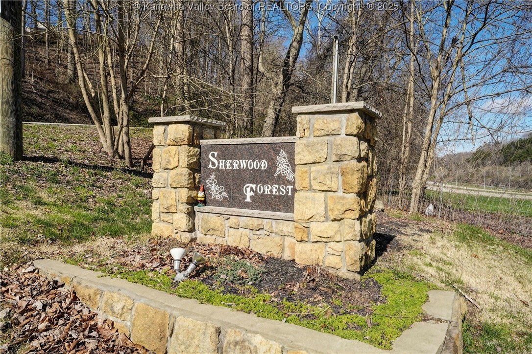 1571 Nottingham Road Charleston, WV 25314 - Photo 5 of 29 Gallery Image 5