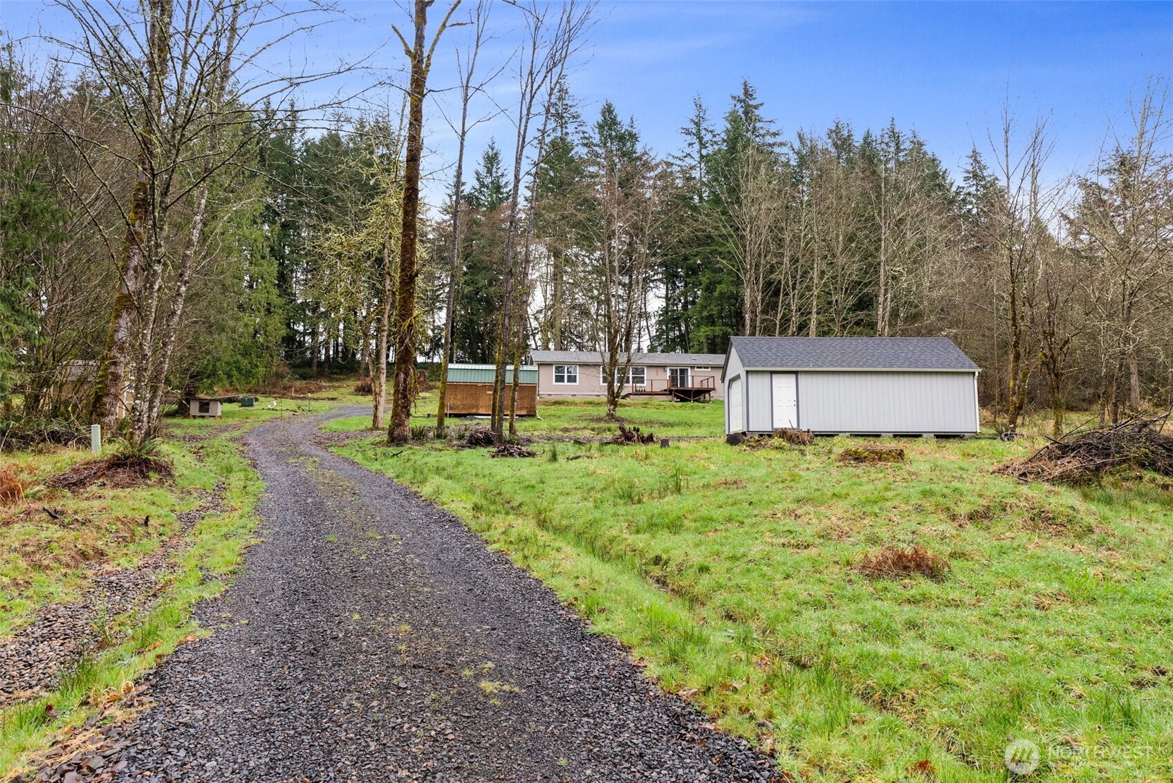126 Burchett Road Onalaska, WA 98570 - Photo 27 of 36 a view of a park with large trees
