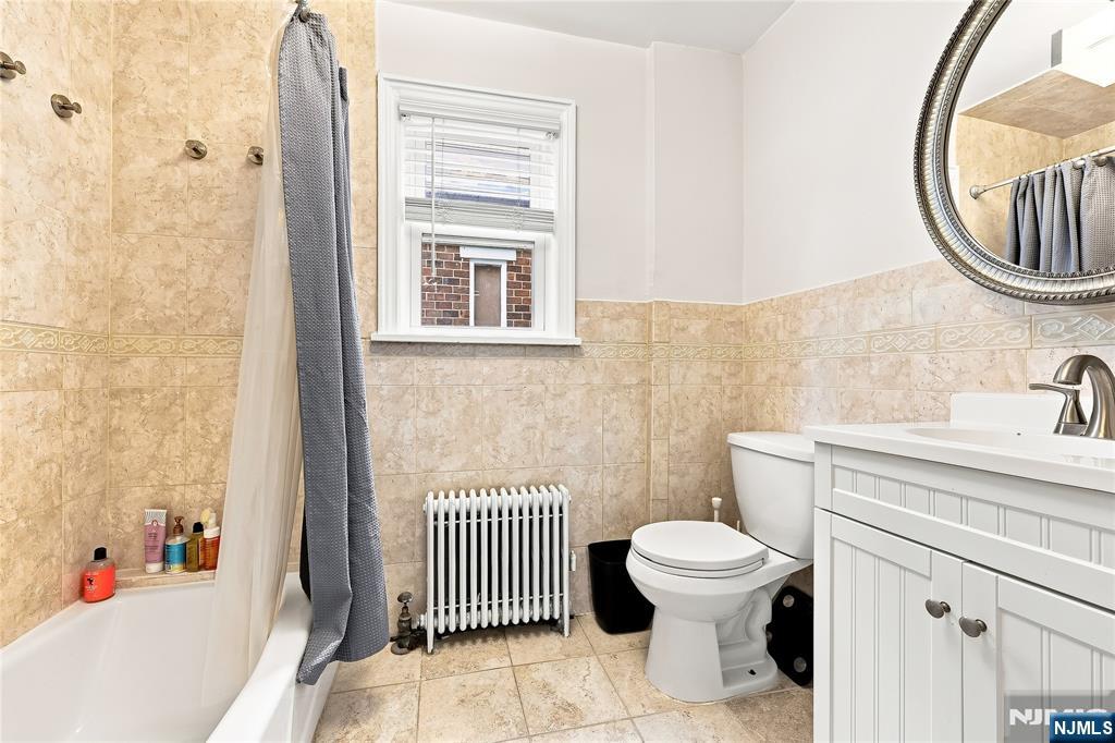 680 Northumberland Road Teaneck, NJ 07666 - Photo 19 of 42 Gallery Image 19