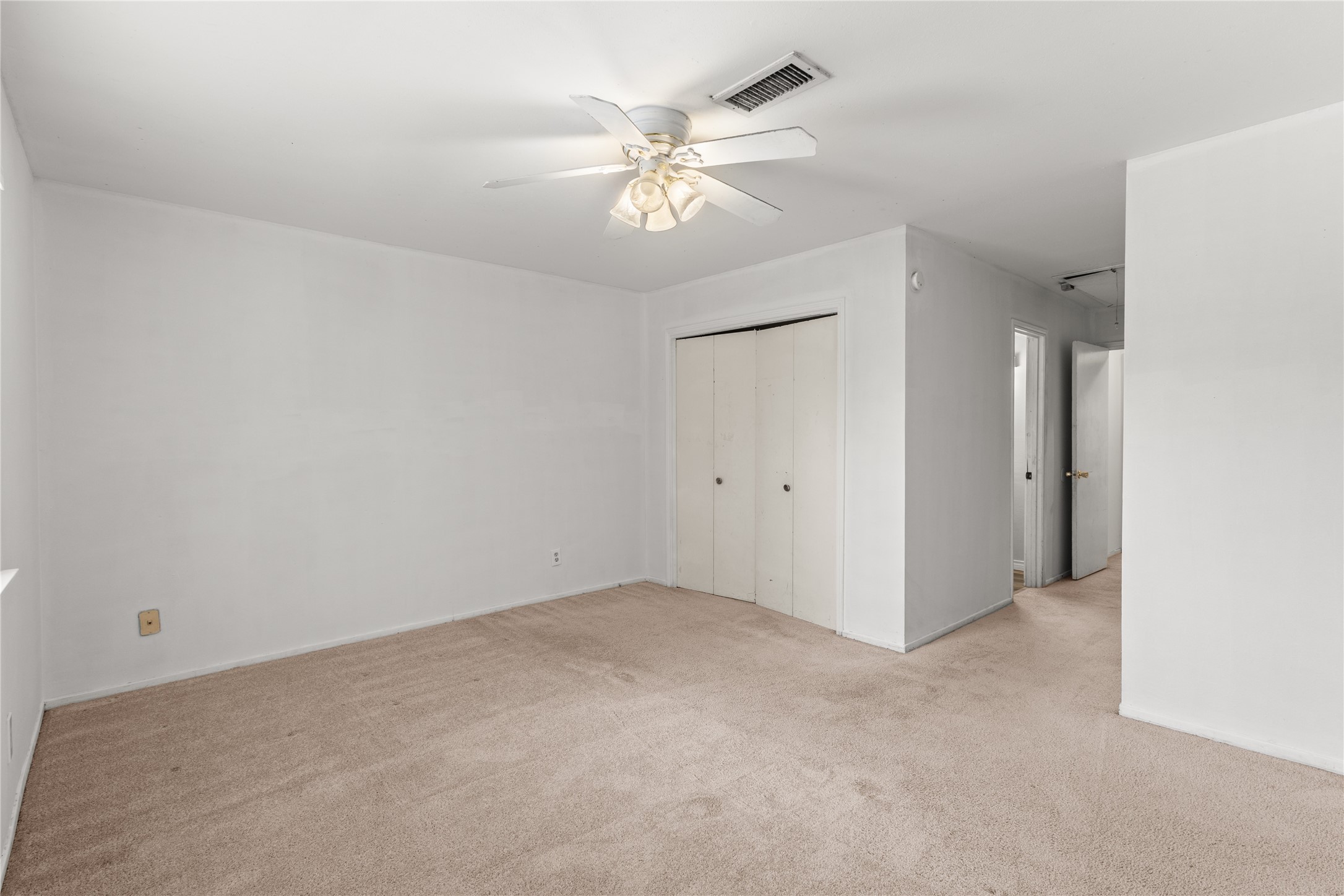 8238 Fondren Road, Unit 8238 Houston, TX 77074 - Photo 19 of 28 Second Bedroom