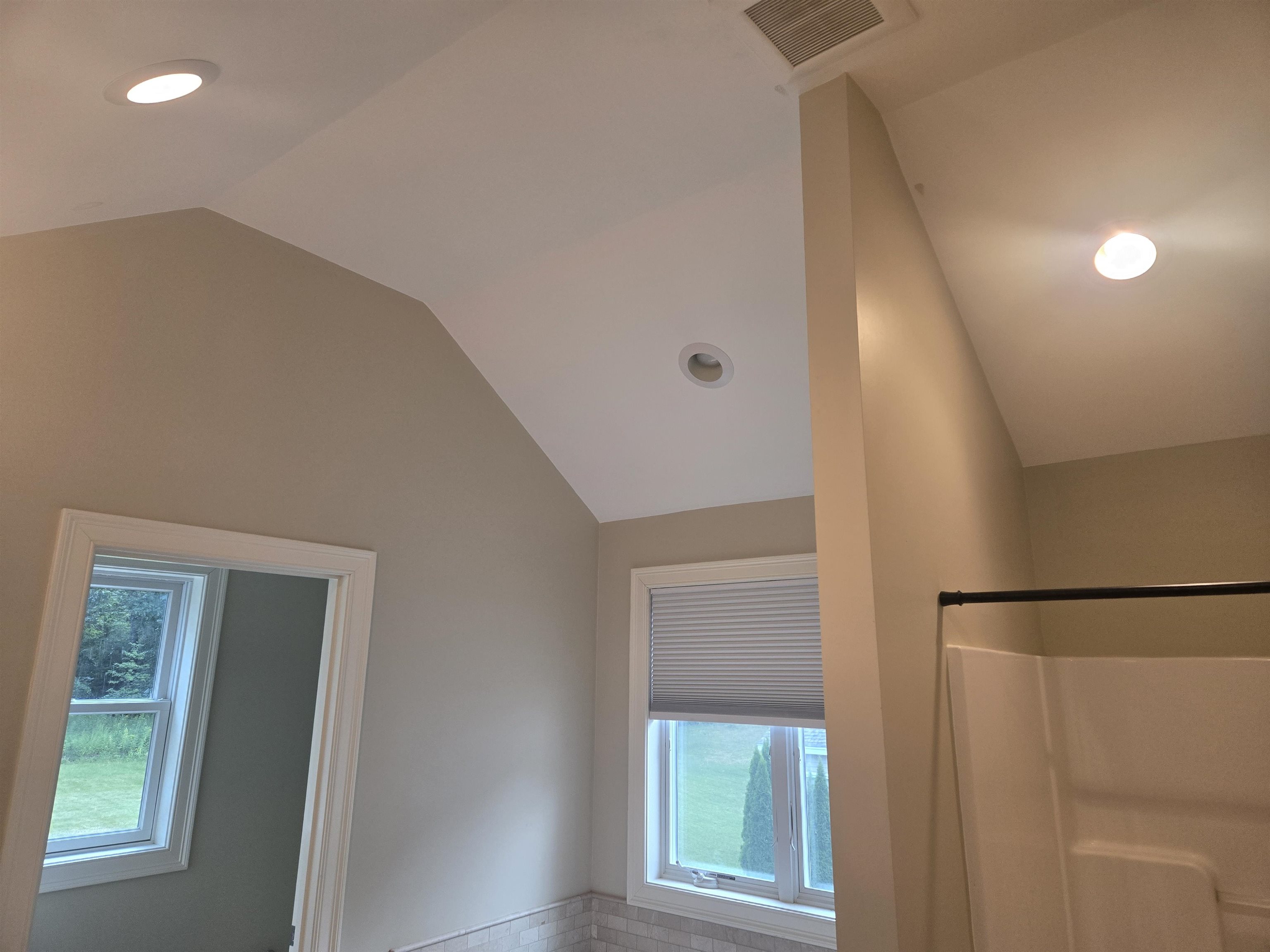 82 Dutton Road Pelham, NH 03076 - Photo 35 of 57 Gallery Image 35