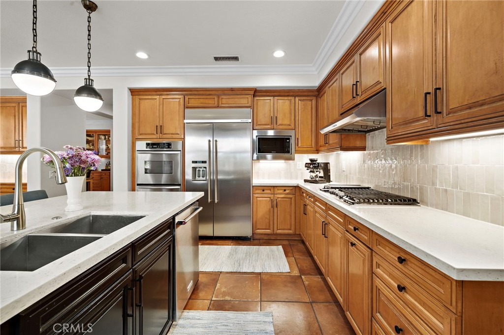 8 Ranunculus Street Ladera Ranch, CA 92694 - Photo 17 of 48 Kitchen