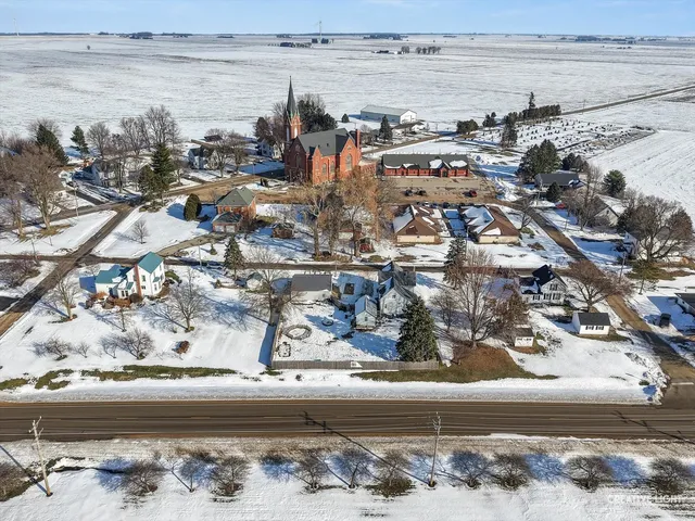 $179,000 | 206 South Poplar Street, Sublette, IL 61367