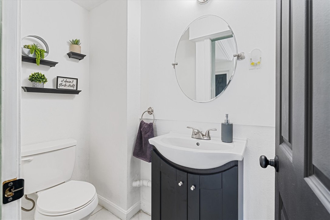90 Hamlet Avenue Woonsocket, RI 02895 - Photo 13 of 33 Gallery Image 13