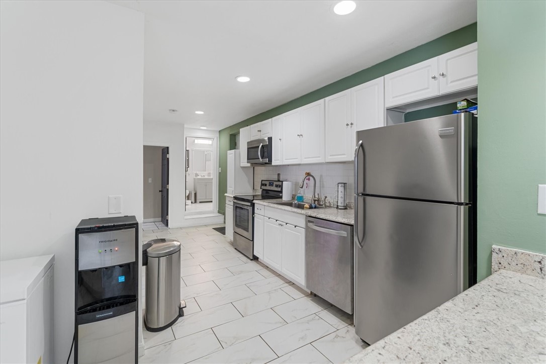 90 Hamlet Avenue Woonsocket, RI 02895 - Photo 14 of 33 Gallery Image 14