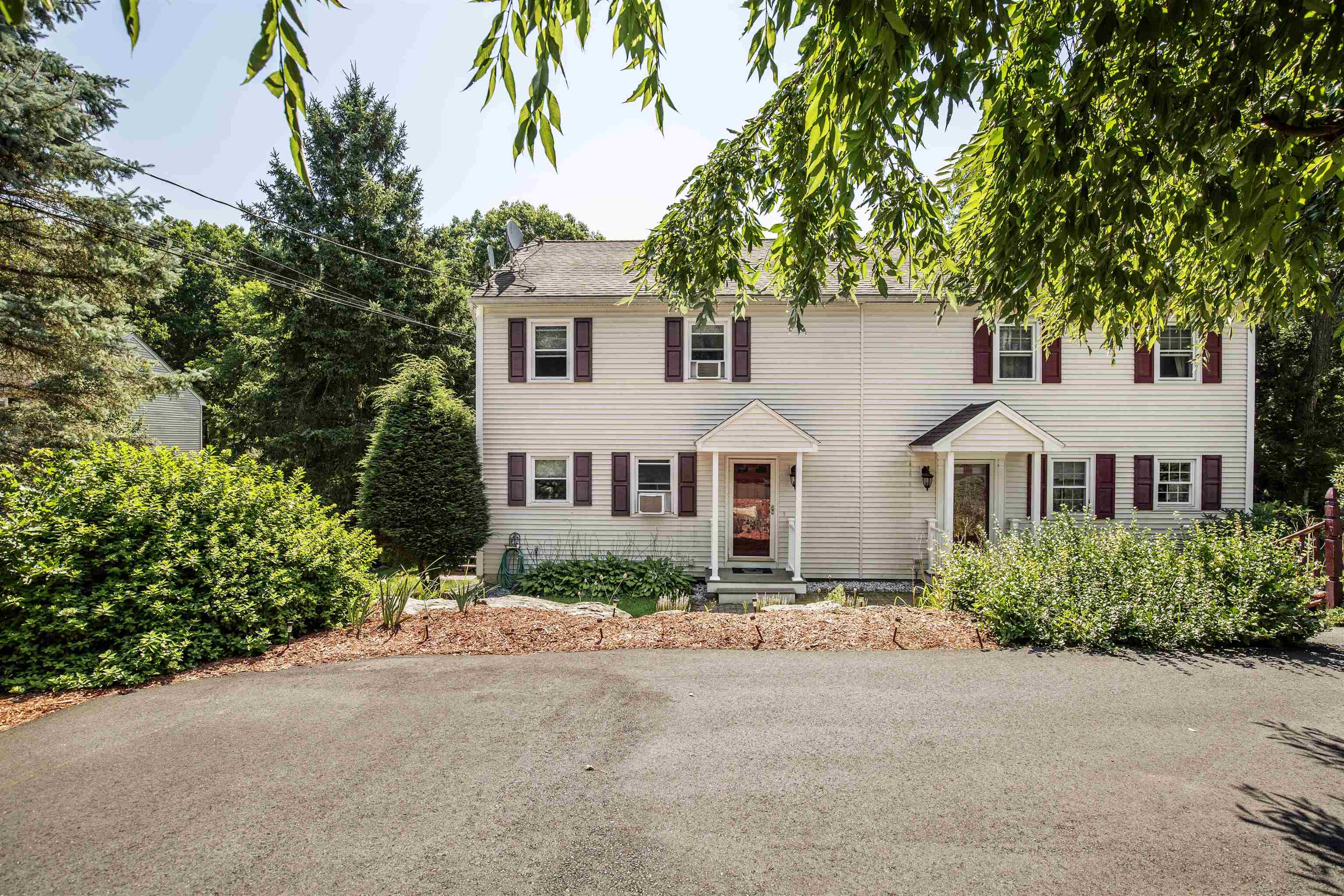 10 Blackberry Road, Unit L Derry, NH 03038 - Photo 1 of 33