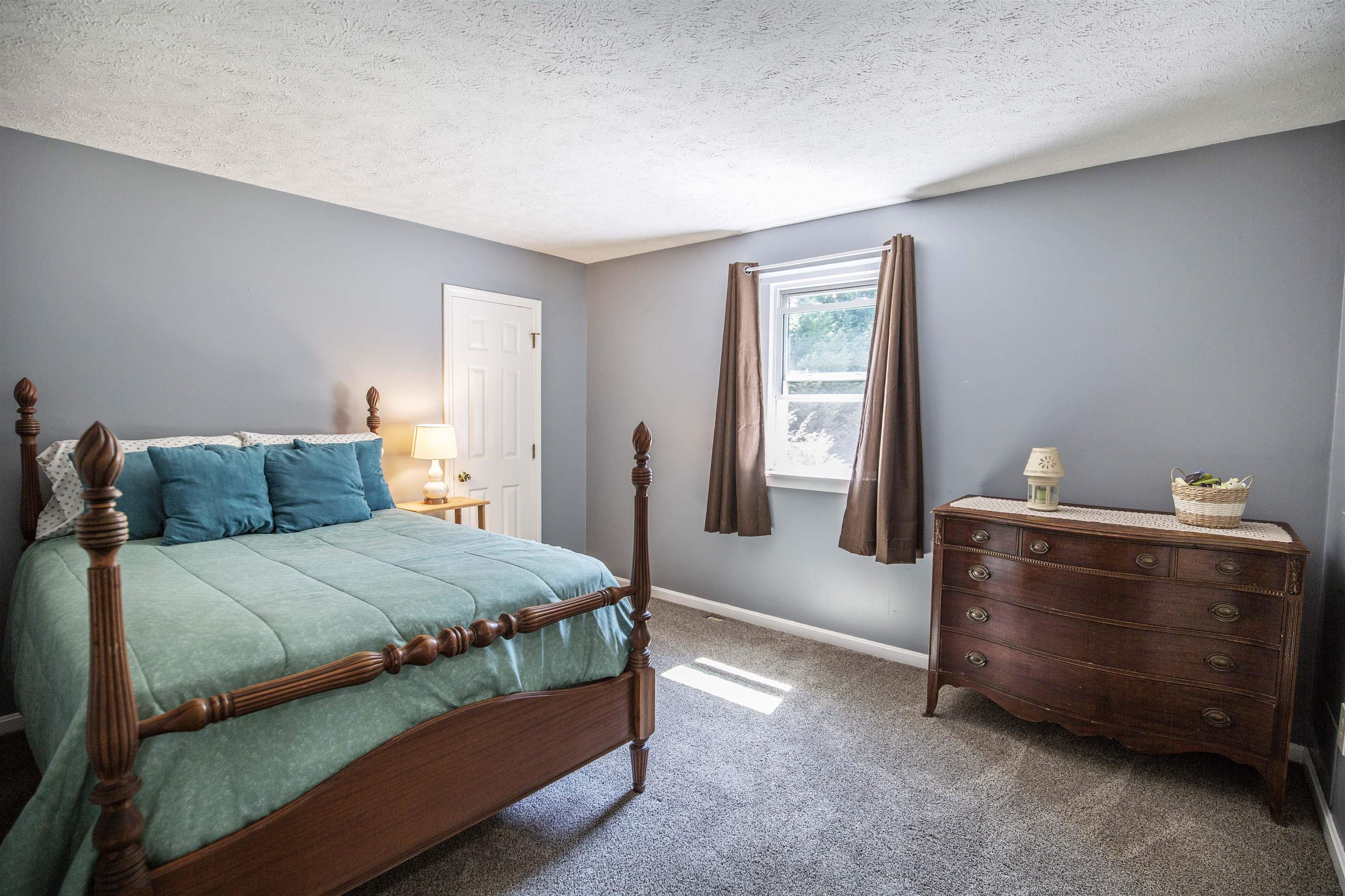 10 Blackberry Road, Unit L Derry, NH 03038 - Photo 14 of 33