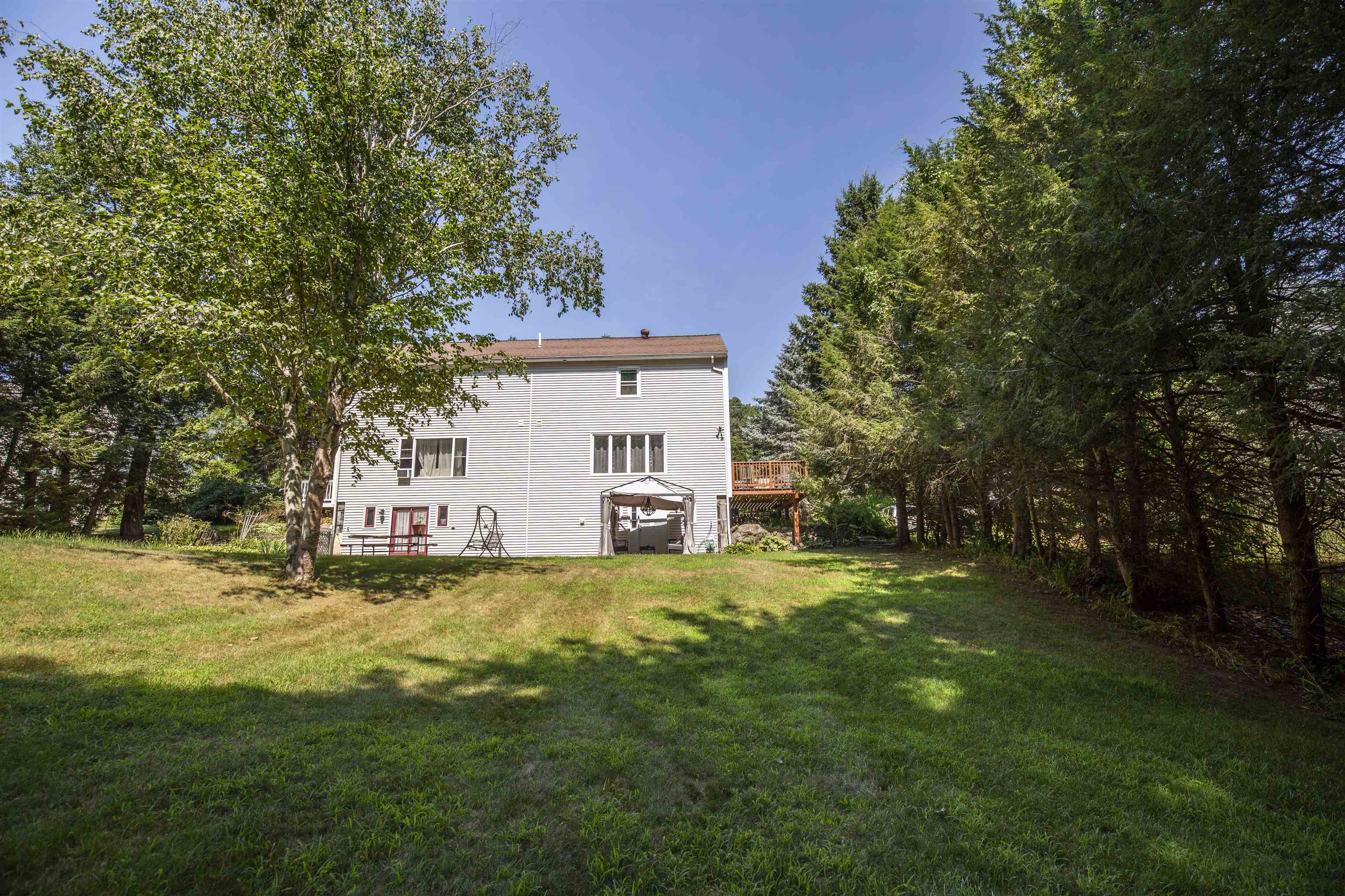 10 Blackberry Road, Unit L Derry, NH 03038 - Photo 29 of 33