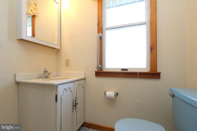 6041 A Old Bohn Road Mount Airy, MD 21771 - Photo 15 of 29 Bath