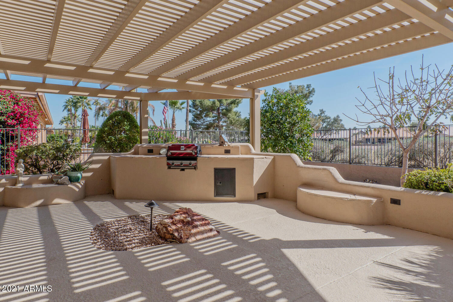 15421 Piccadilly Road Goodyear, AZ 85395 - Photo 22 of 31 Patio