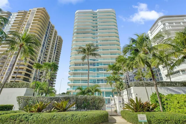 $18,000 | 10101 Collins Avenue, Unit 17A, Bal Harbour, FL 33154
