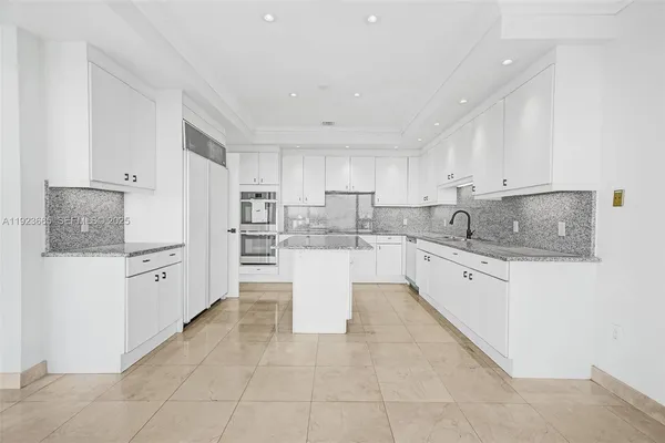 $16,500 | 10101 Collins Avenue, Unit 17A, Bal Harbour, FL 33154