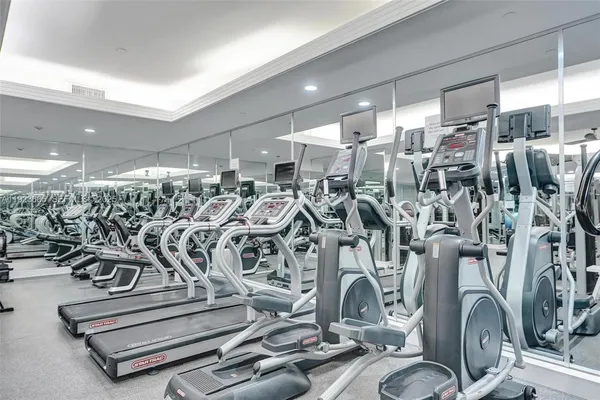 $16,500 | 10101 Collins Avenue, Unit 17A, Bal Harbour, FL 33154