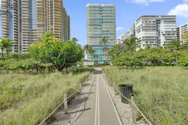 $16,500 | 10101 Collins Avenue, Unit 17A, Bal Harbour, FL 33154