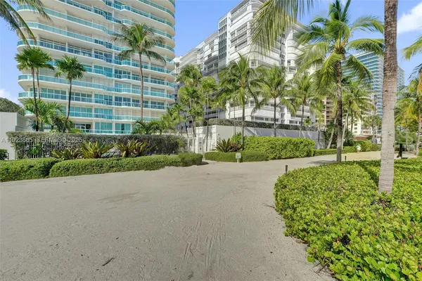 $16,500 | 10101 Collins Avenue, Unit 17A, Bal Harbour, FL 33154
