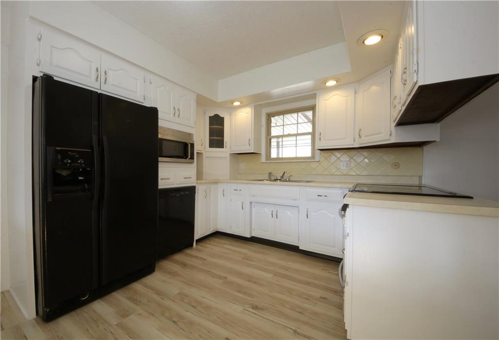 7050 Milhouse Road Indianapolis, IN 46221 - Photo 5 of 24