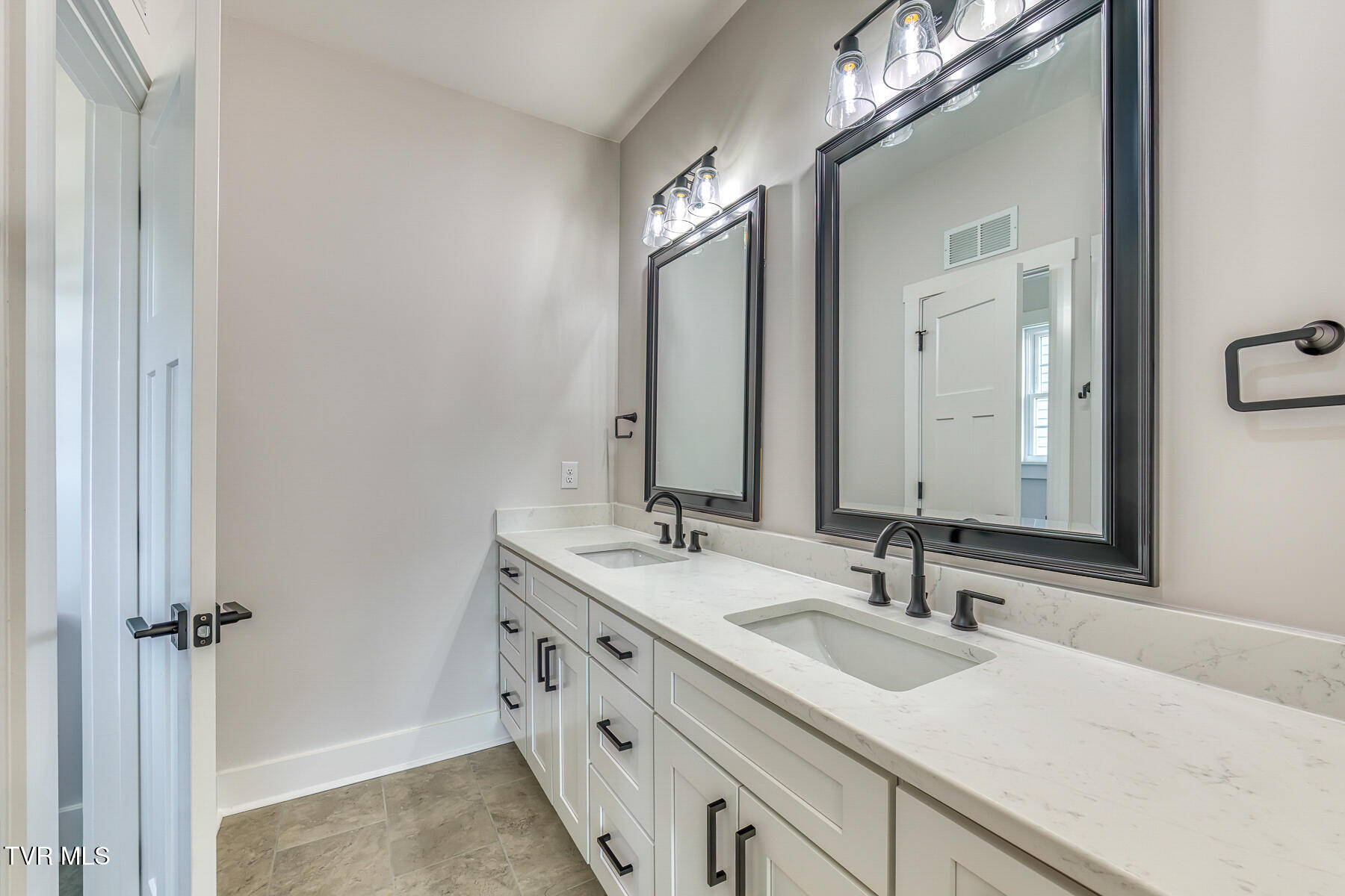 79 Slonaker Circle Jonesborough, TN 37659 - Photo 23 of 25 79 Slonaker Cir-17-2