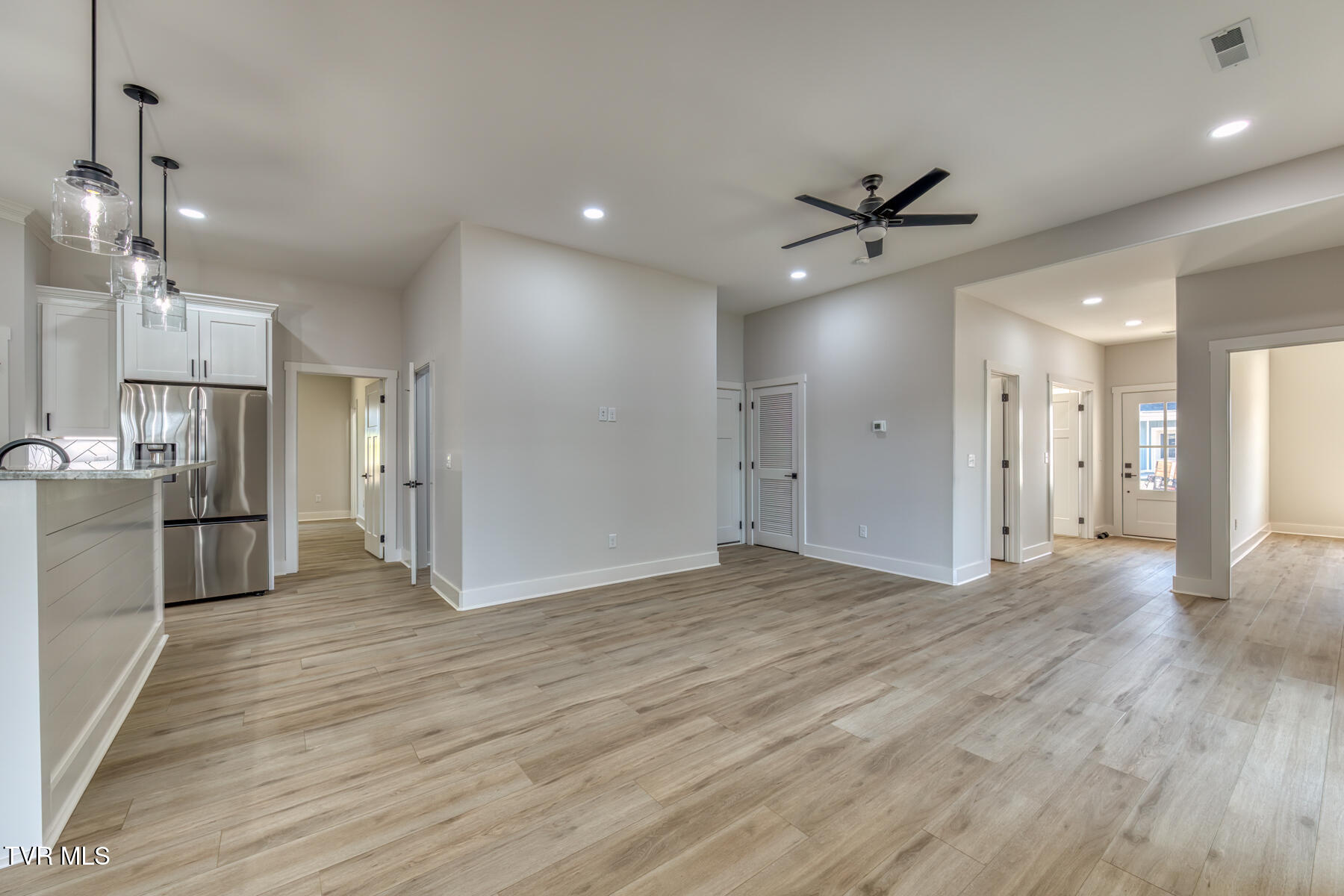 79 Slonaker Circle Jonesborough, TN 37659 - Photo 6 of 25 79 Slonaker Cir-20