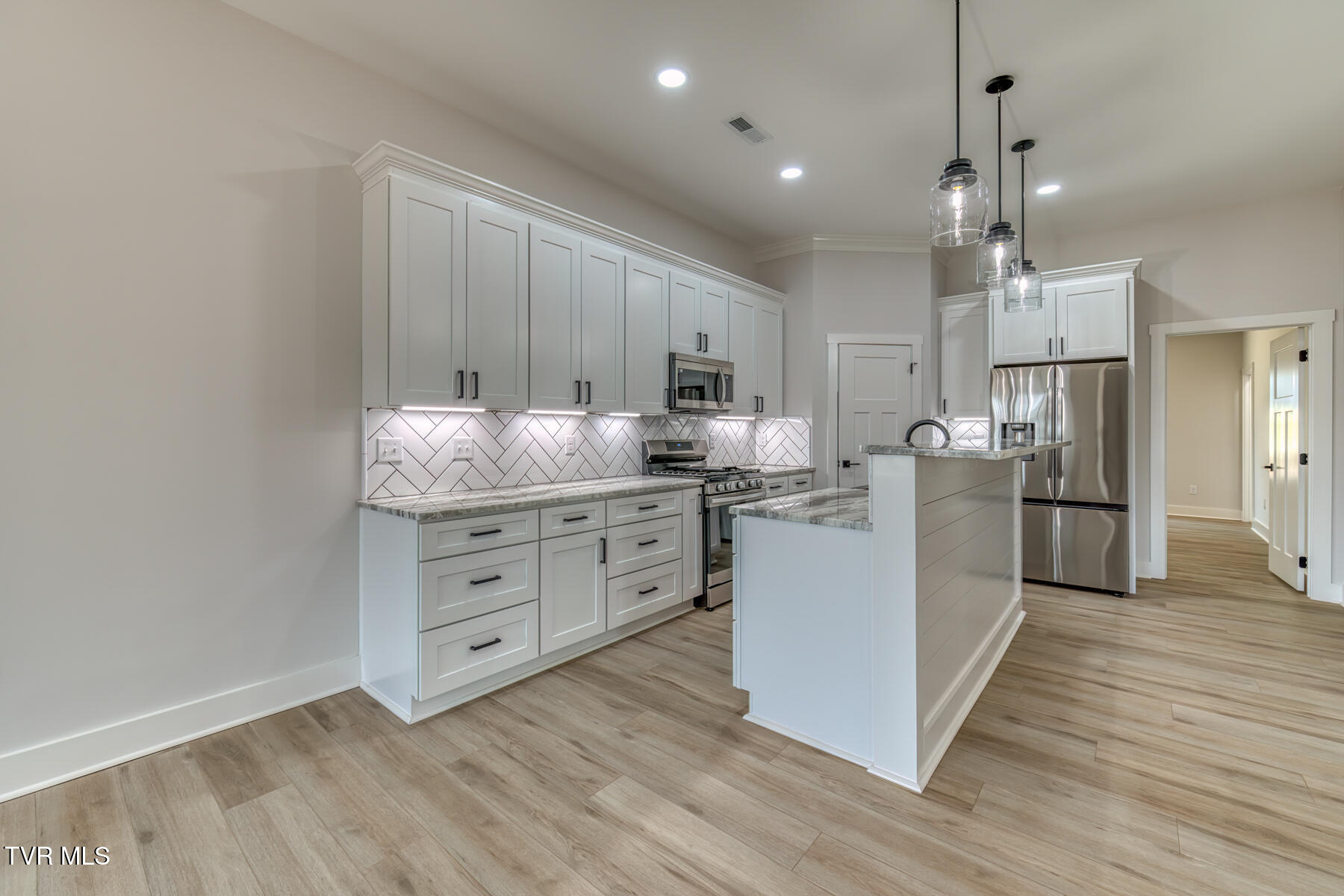 79 Slonaker Circle Jonesborough, TN 37659 - Photo 9 of 25 79 Slonaker Cir-24