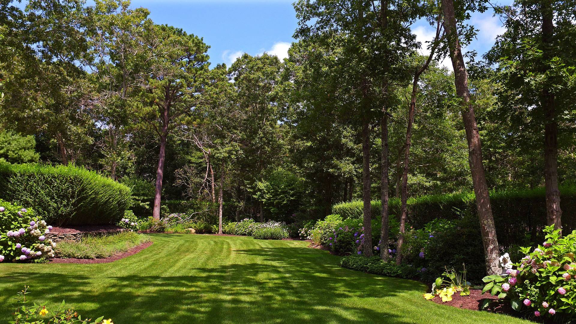 371 Rte 114 East Hampton, NY 11937 - Photo 29 of 33