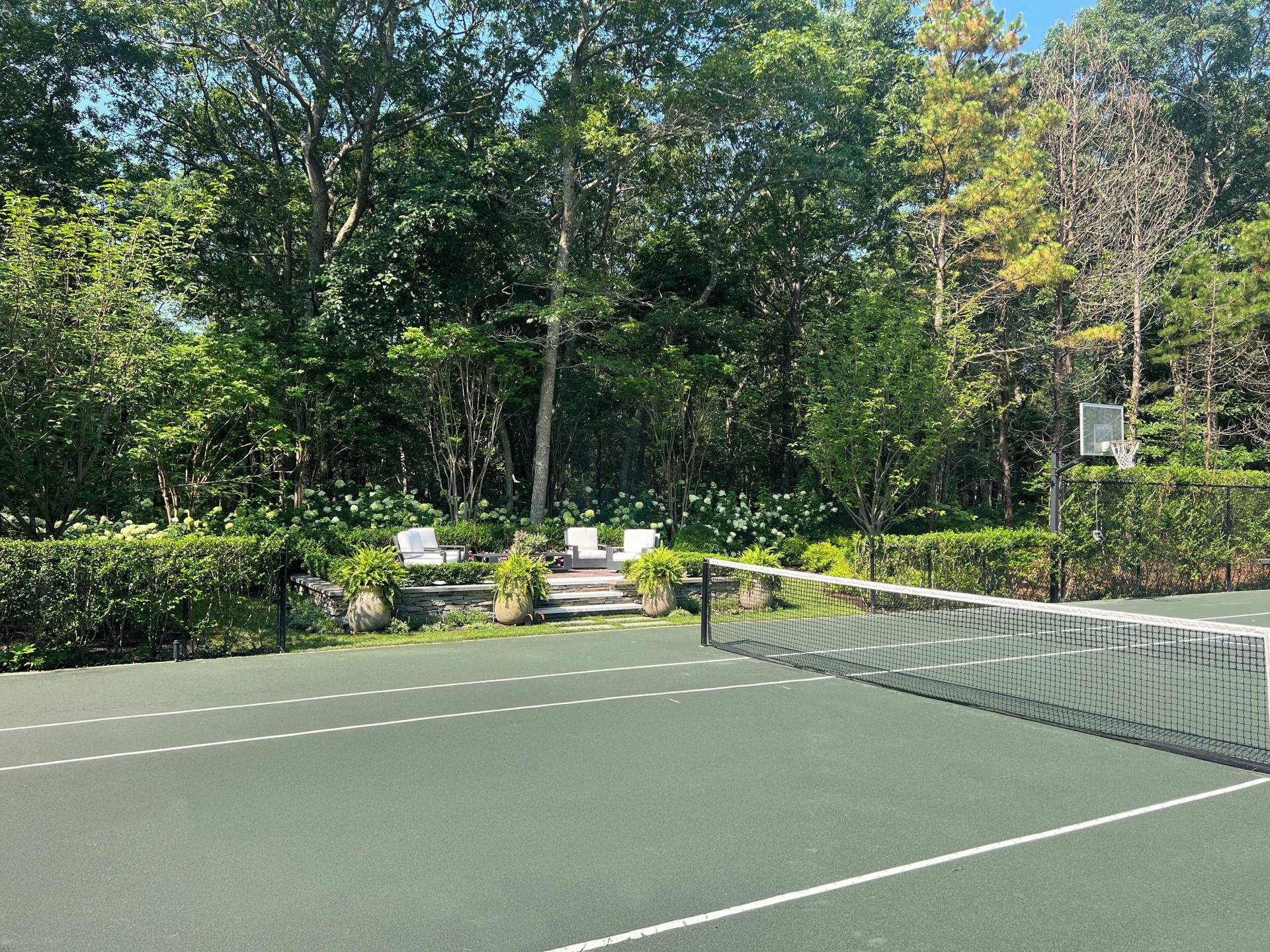 371 Rte 114 East Hampton, NY 11937 - Photo 4 of 33