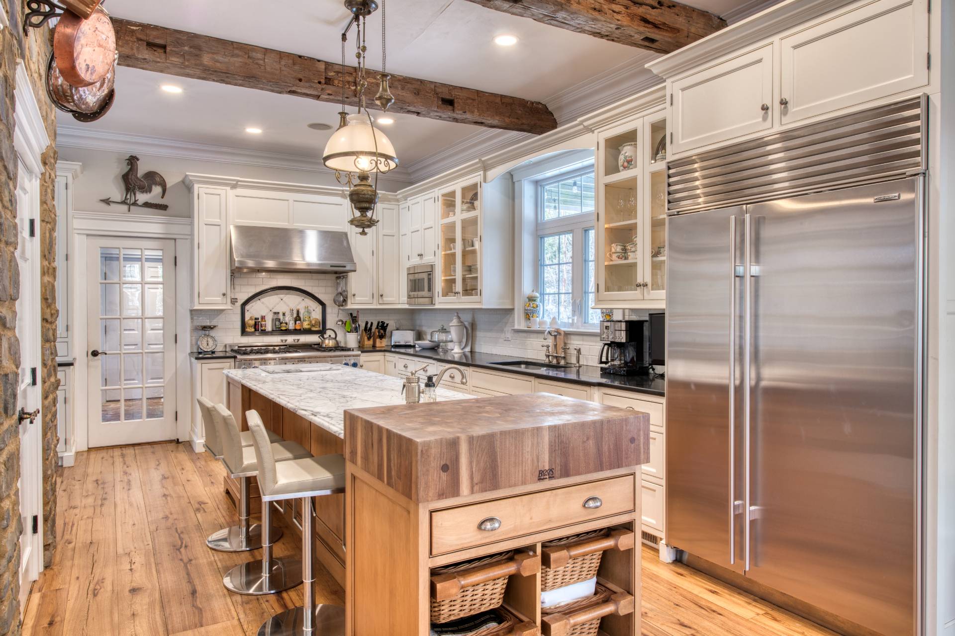 371 Rte 114 East Hampton, NY 11937 - Photo 6 of 33