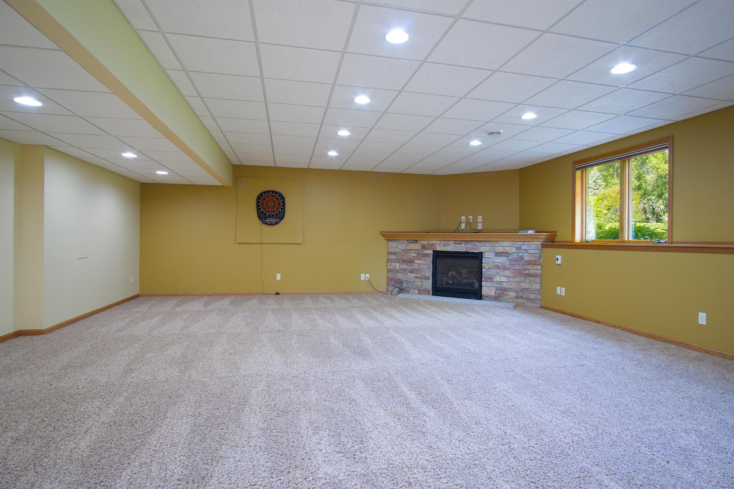 3096 Castleton Crossing Sun Prairie, WI 53590 - Photo 36 of 86 Gallery Image 36