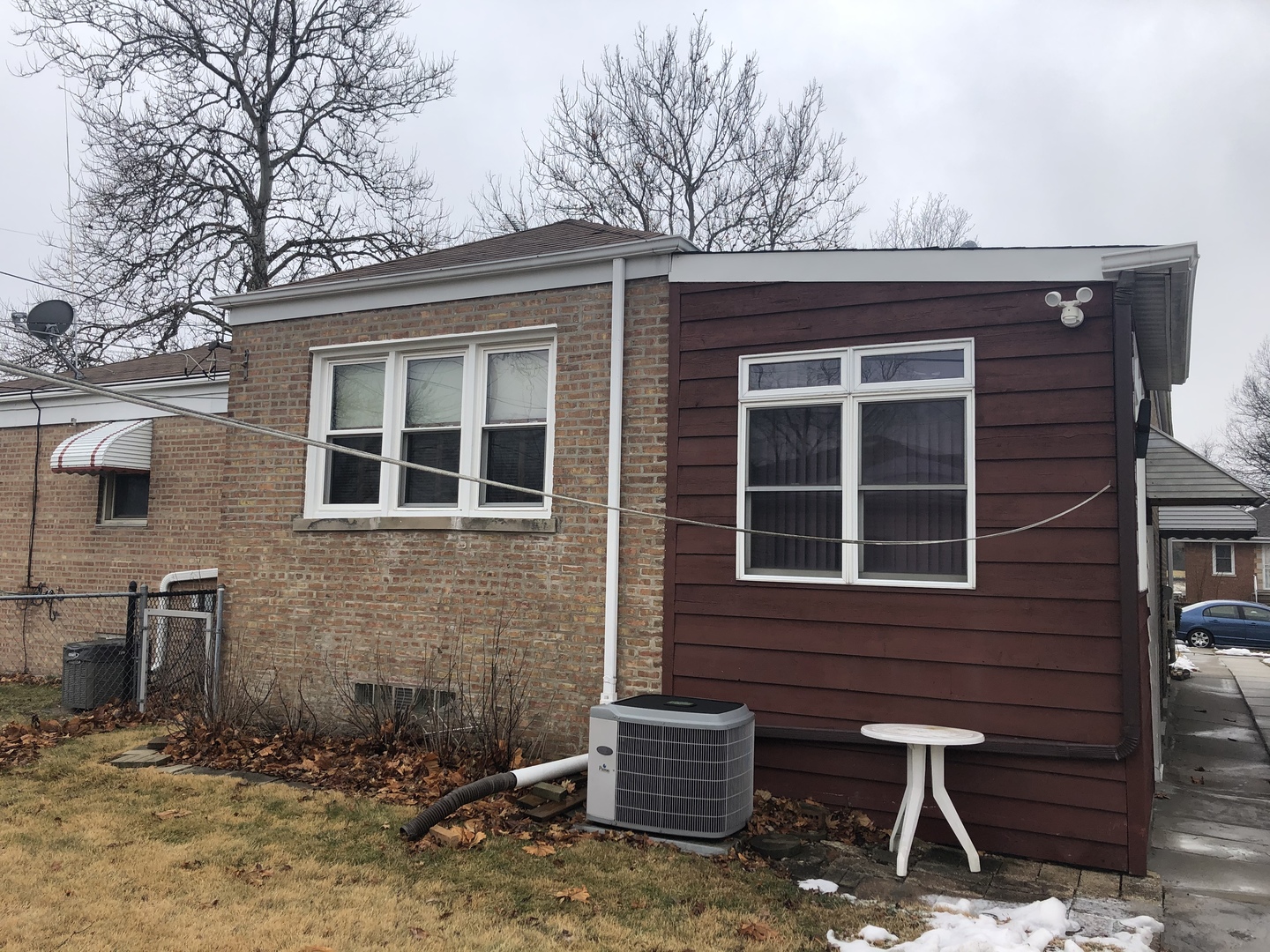 2333 Park Avenue North Riverside, IL 60546 - Photo 2 of 4