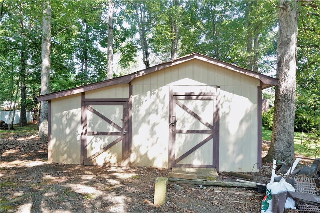 7246 Reynolda Road Pfafftown, NC 27040 - Photo 18 of 19 Gallery Image 18