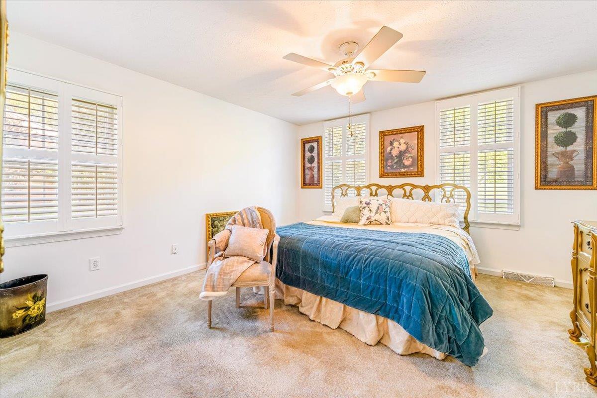 2405 Hawthorne Road Lynchburg, VA 24503 - Photo 15 of 44 Gallery Image 15