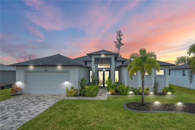$600,000 | 1923 Southwest 8th Court, Cape Coral, FL 33991