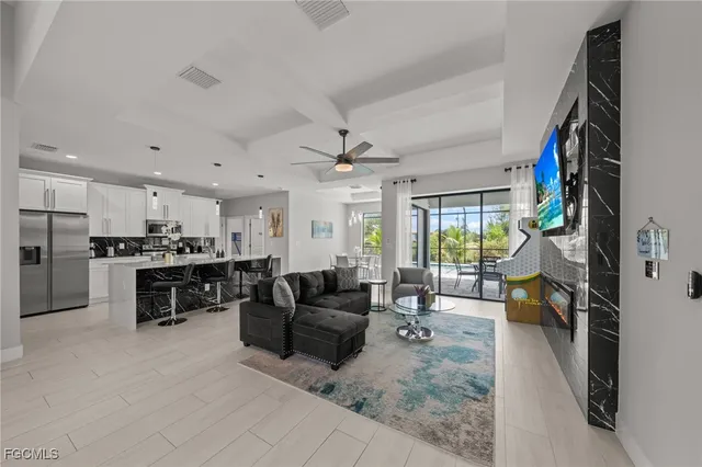 $600,000 | 1923 Southwest 8th Court, Cape Coral, FL 33991