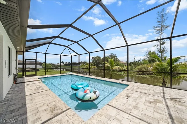 $600,000 | 1923 Southwest 8th Court, Cape Coral, FL 33991