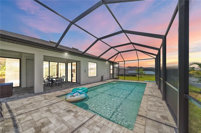 $600,000 | 1923 Southwest 8th Court, Cape Coral, FL 33991