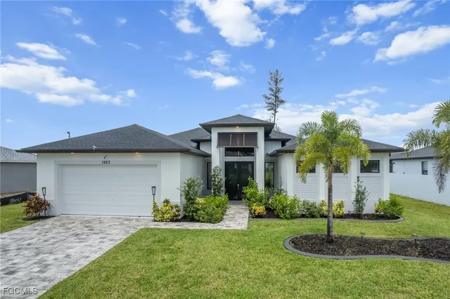 $600,000 | 1923 Southwest 8th Court, Cape Coral, FL 33991