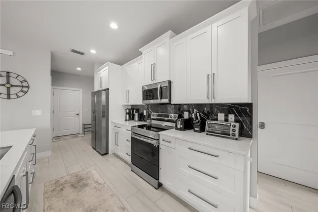 $600,000 | 1923 Southwest 8th Court, Cape Coral, FL 33991