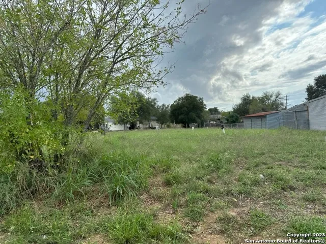$71,000 | 716 Trade Street, Pleasanton, TX 78064