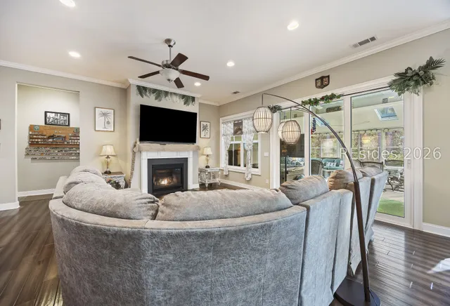 $899,000 | 398 Lake Bluff Drive, Bluffton, SC 29910