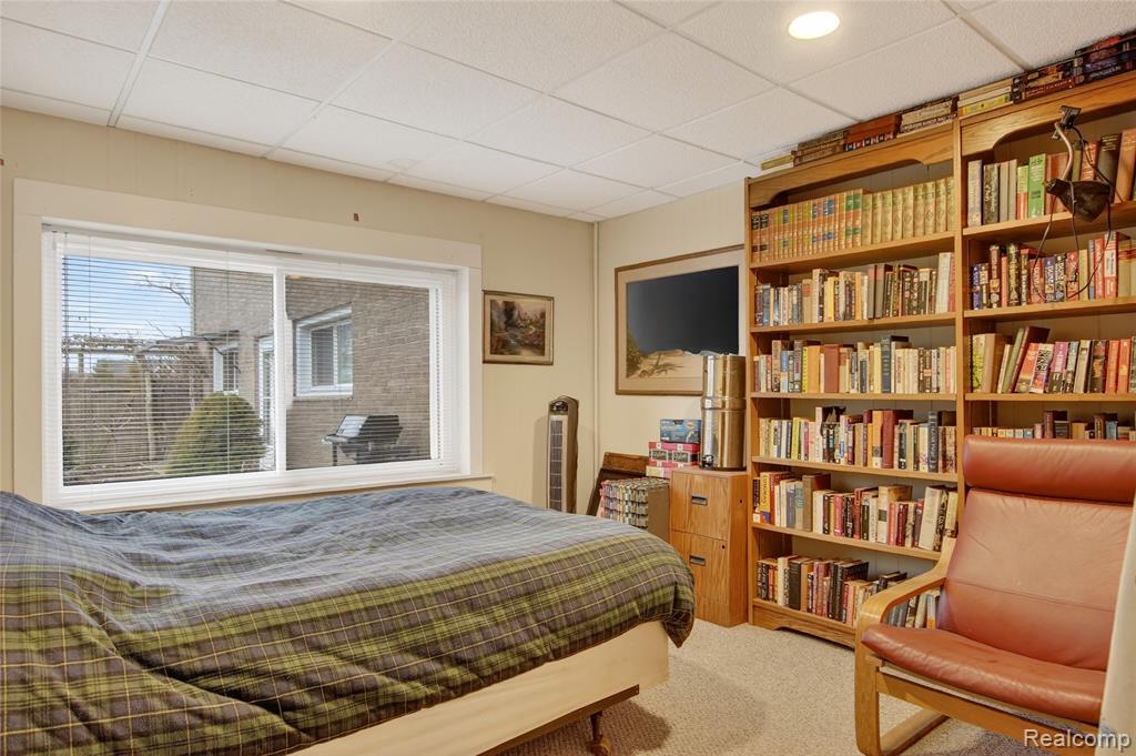 7975 Bendix Road Brighton, MI 48114 - Photo 13 of 90 Gallery Image 13