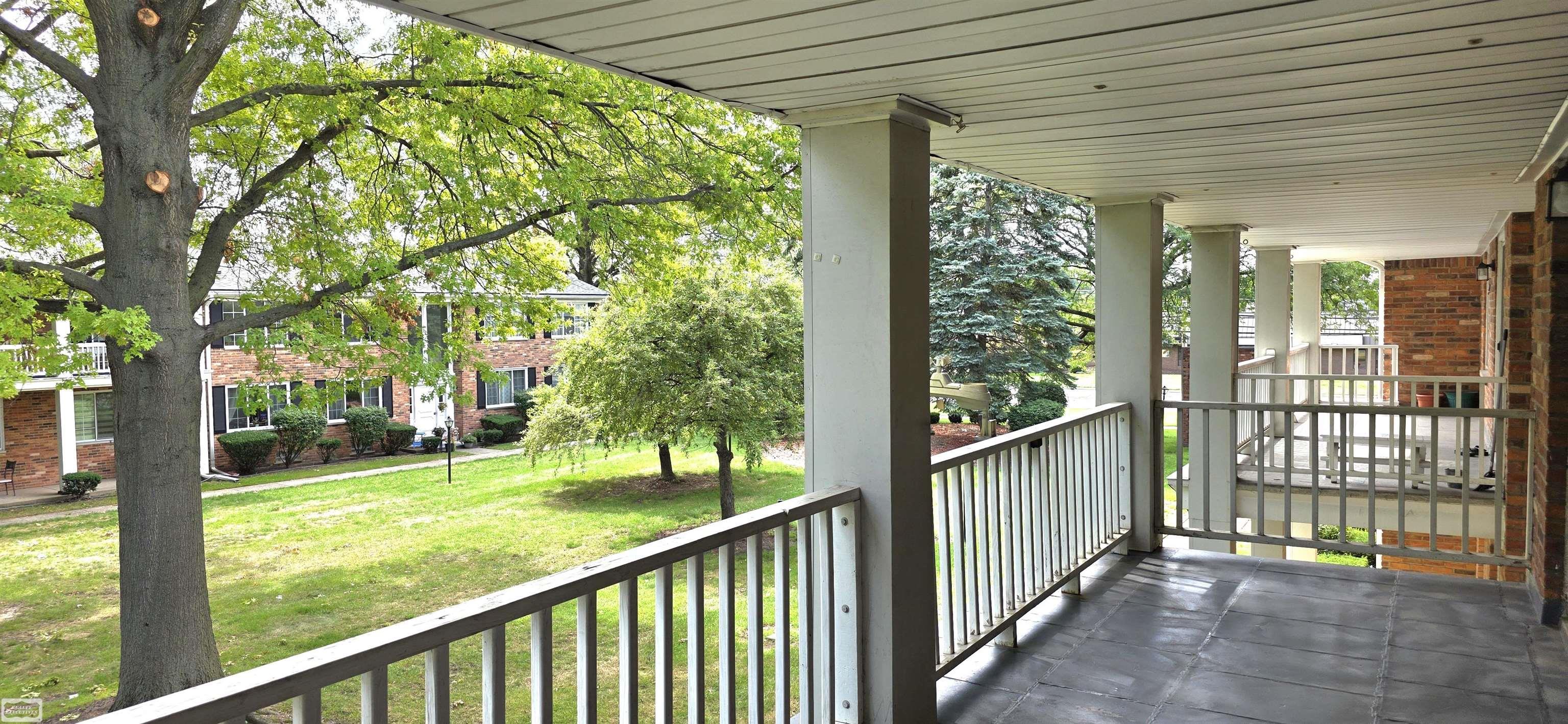 29632 Hoover Road Warren, MI 48093 - Photo 24 of 25 50221241-8a61bebb-7e18-429e-8d81-54394780caf8.JPG
