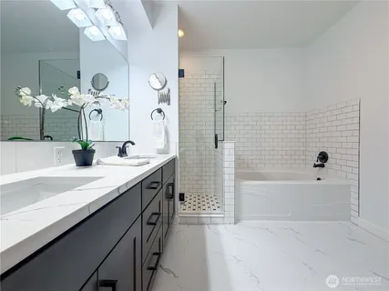 $799,000 | 12208 Northeast 24th Street, Unit 124, Bellevue, WA 98005