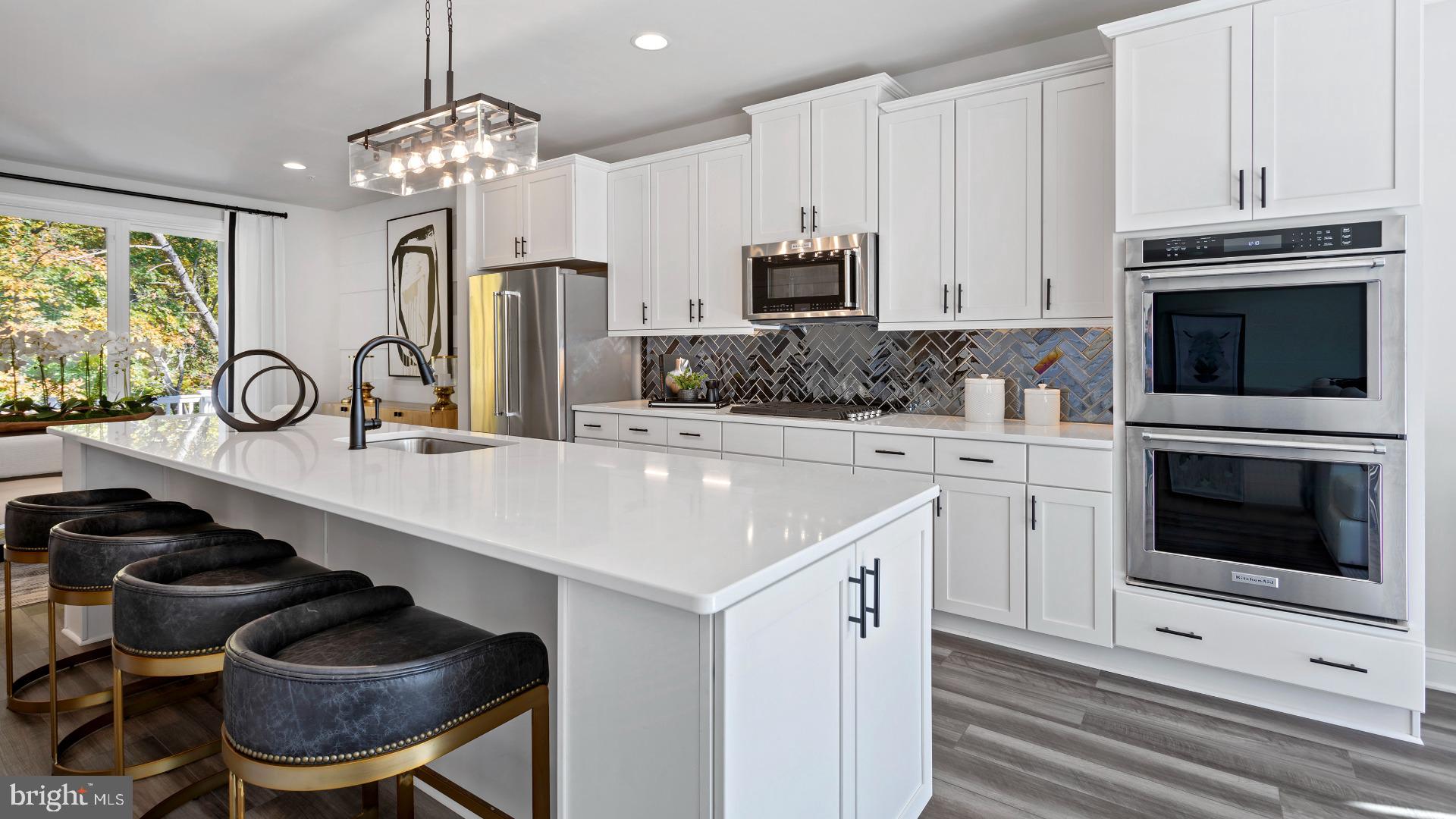2014 Alice Court Frederick, MD 21702 - Photo 3 of 24 Gallery Image 3