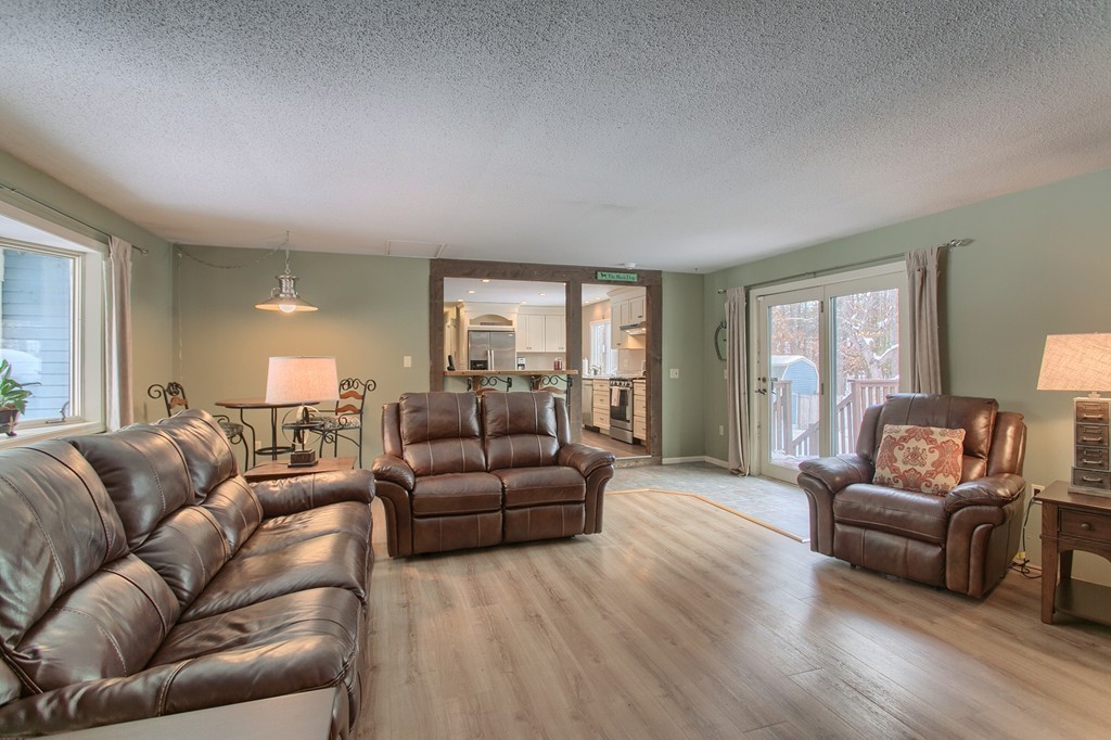 9 Bridle Path Townsend, MA 01474 - Photo 5 of 30