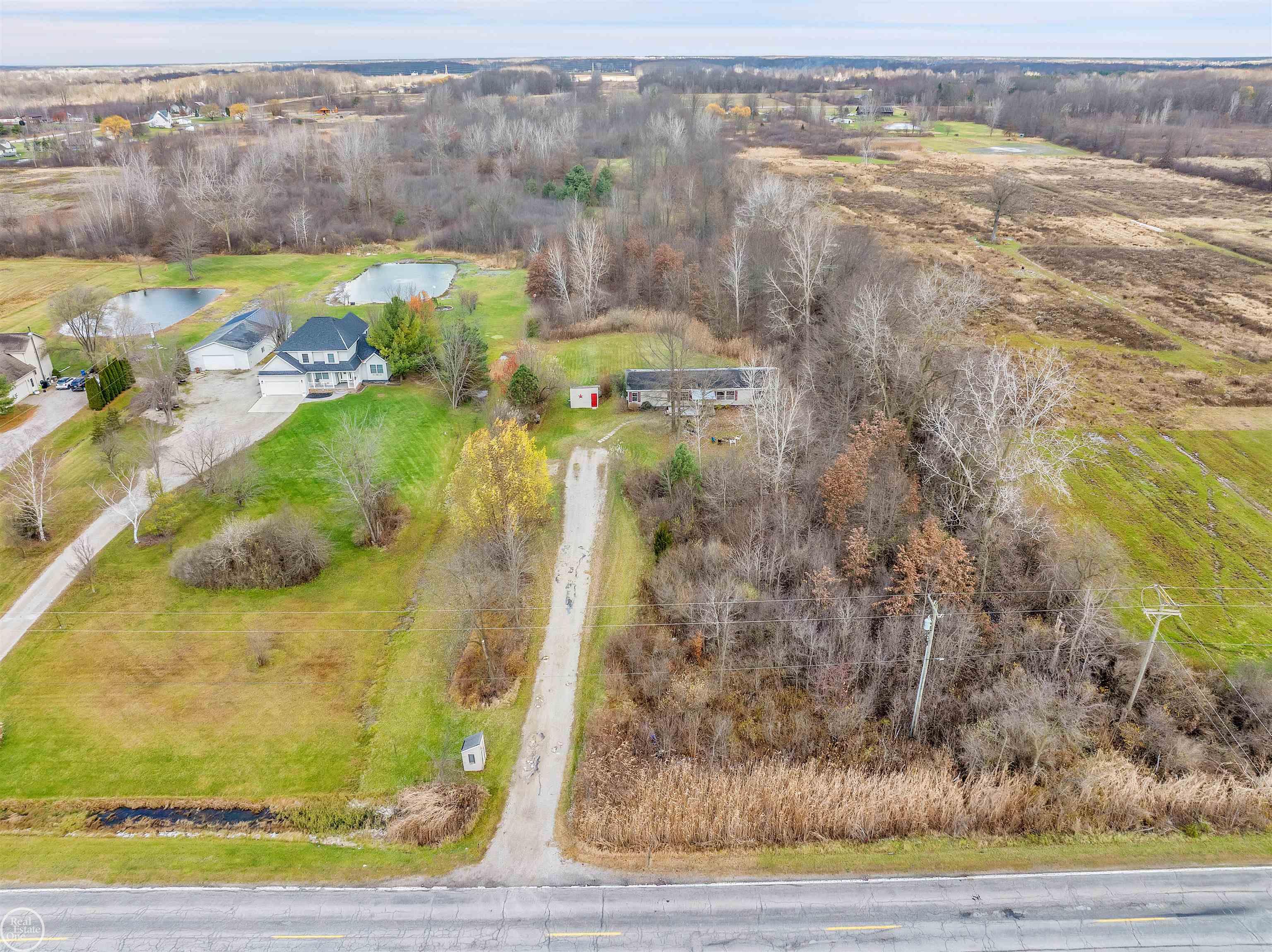 6422 Short Cut Road Marine City, MI 48039 - Photo 29 of 34 50162236-3efcc0af-1efd-4ae6-8078-562cc8ce8eed.JPG
