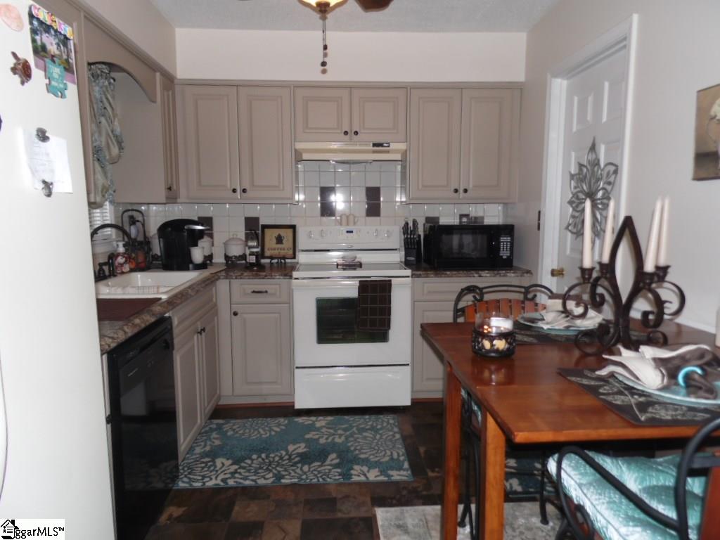 710 Hunts Bridge Road, Unit 42 Greenville, SC 29617 - Photo 14 of 31