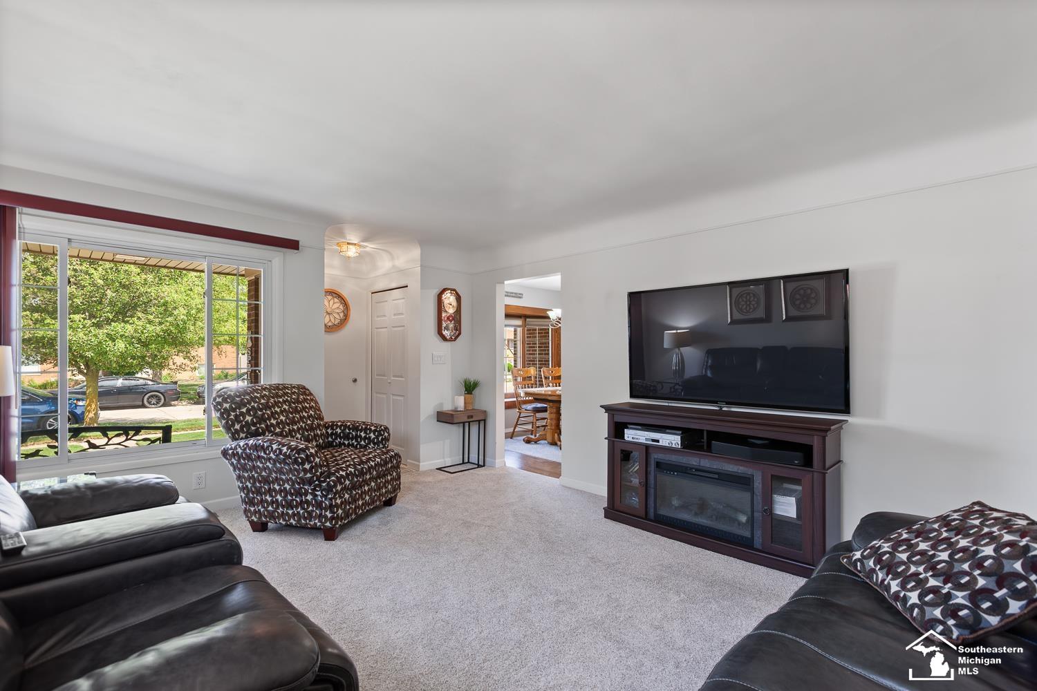 4912 Valley Road Trenton, MI 48183 - Photo 4 of 43