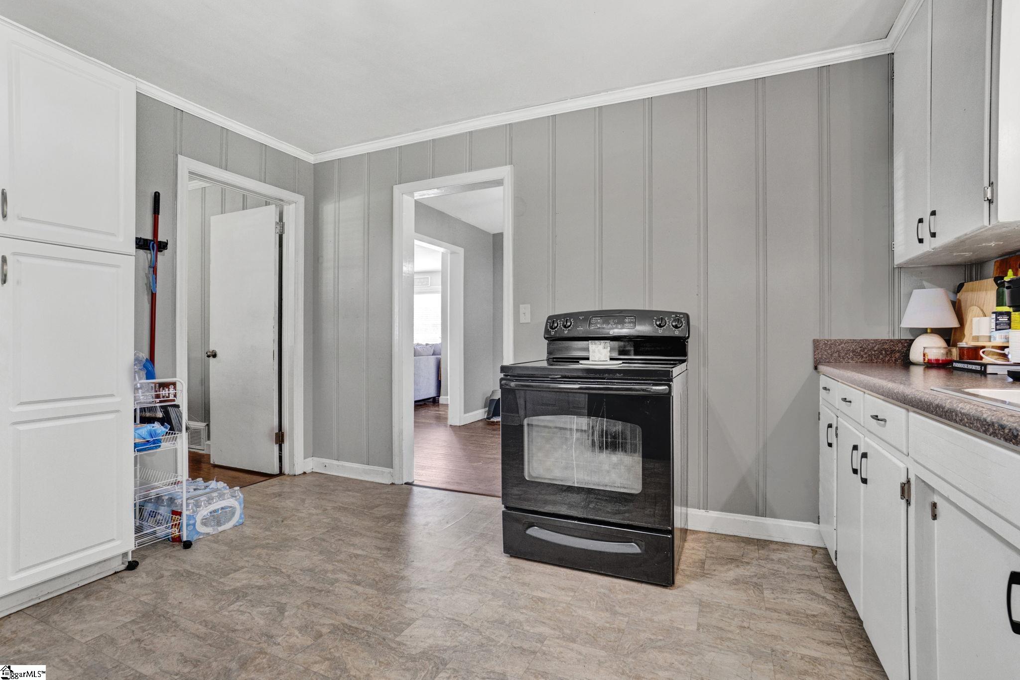 107 Forest Drive Laurens, SC 29360 - Photo 14 of 50