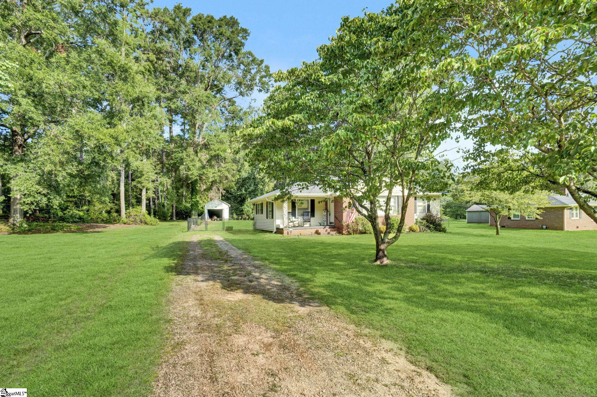107 Forest Drive Laurens, SC 29360 - Photo 46 of 50