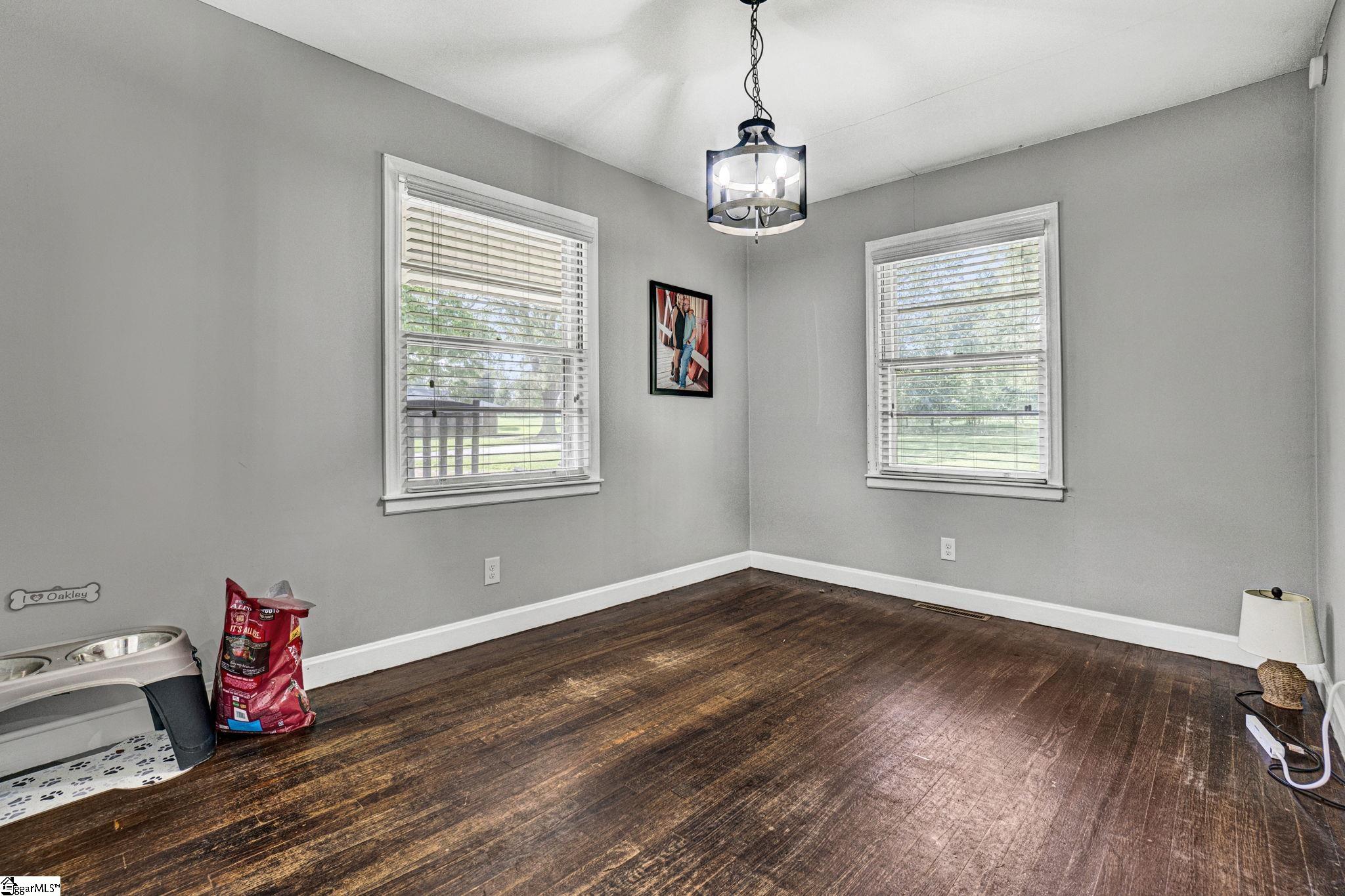 107 Forest Drive Laurens, SC 29360 - Photo 9 of 50