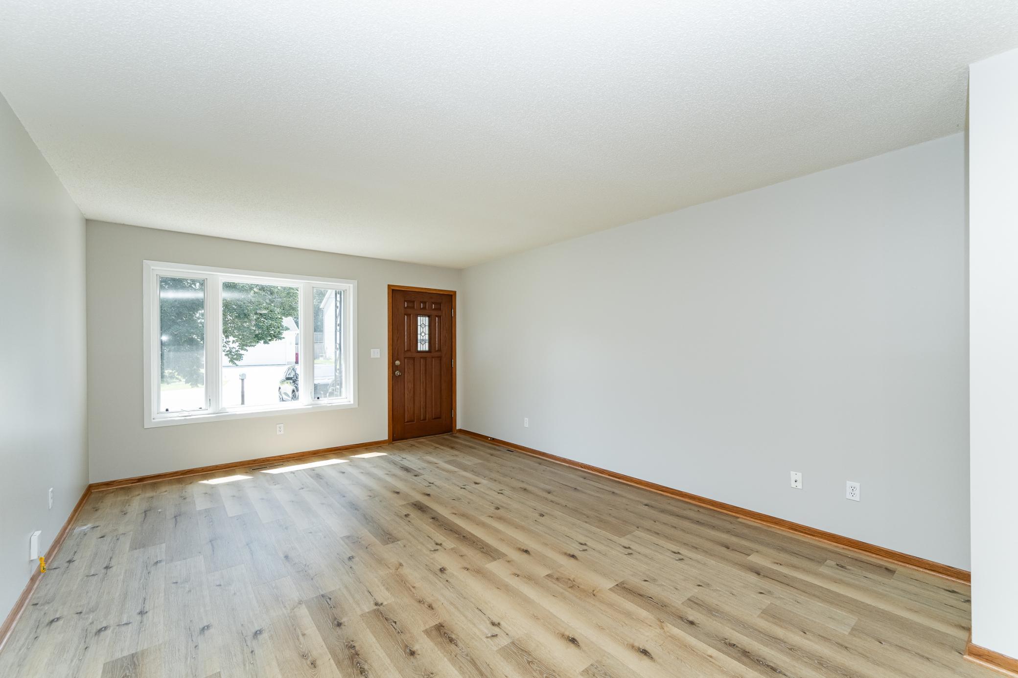 3323 7th Street Northwest Rochester, MN 55901 - Photo 4 of 30